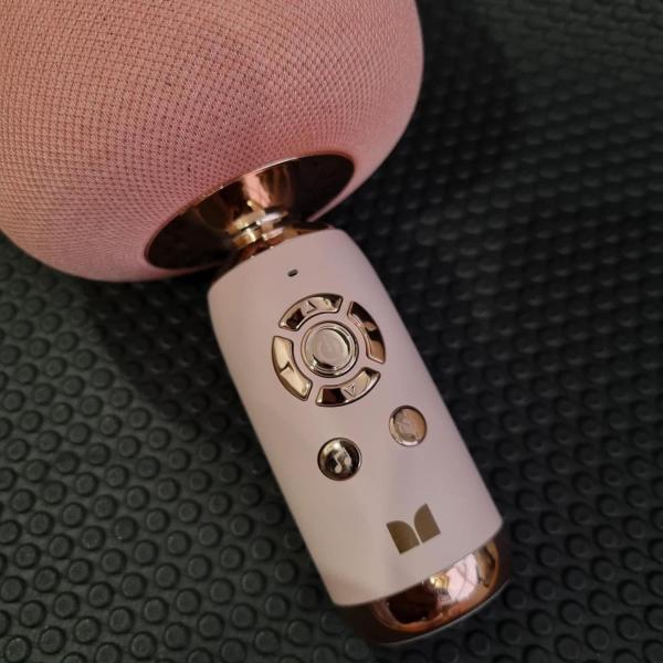 Micro Karaoke kèm Loa hãng Monster M97 (Mỹ ), 26W,Bluetooth 5.0,TWS kết nối 2 mic - Phiên bản mầu hồng